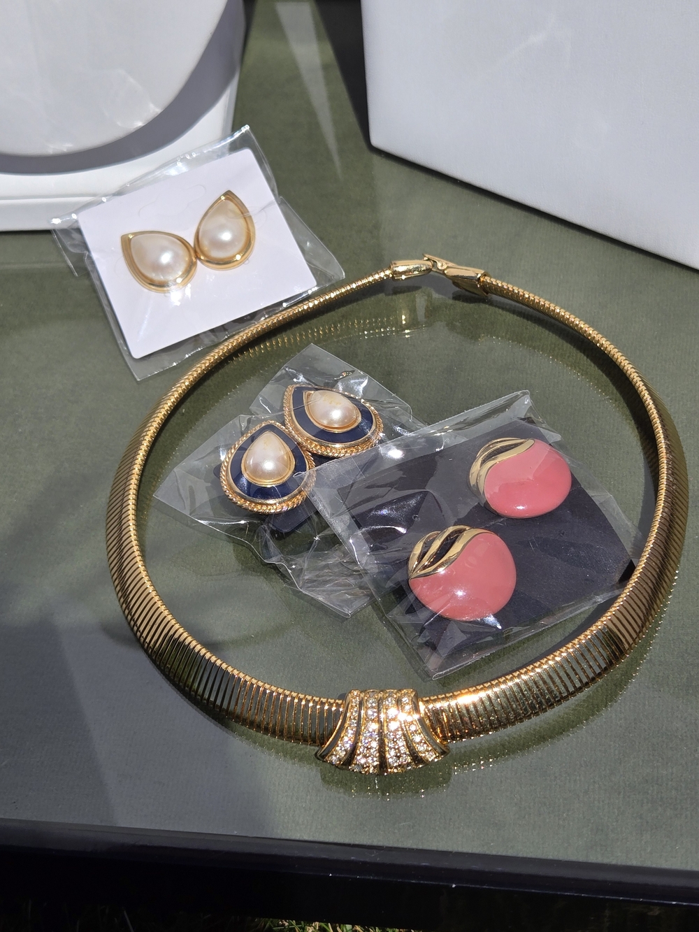 Napier Vintage Gold Tone Collar Necklace With 3 Pairs Of Monet Earrings